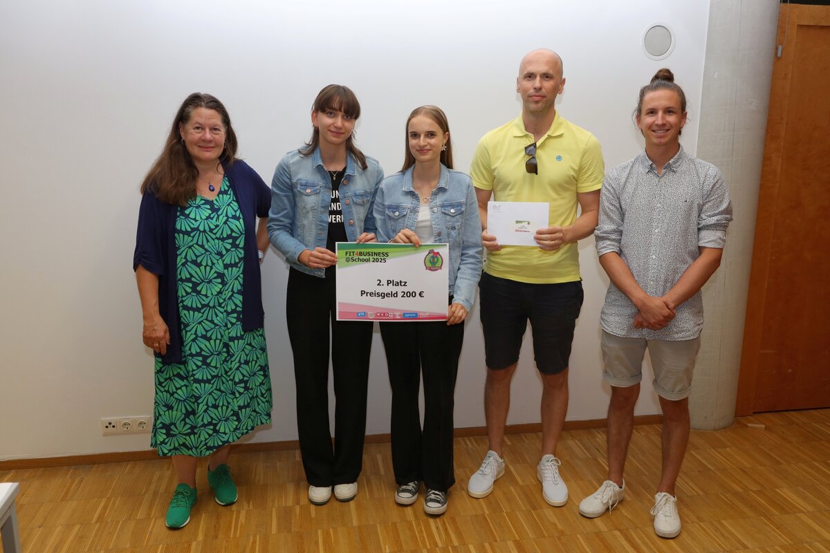 Fit4Business@School Event 2025 – 2. Platz. Siegerehrung 2. Platz beim Fit4Business@School Event 2025.