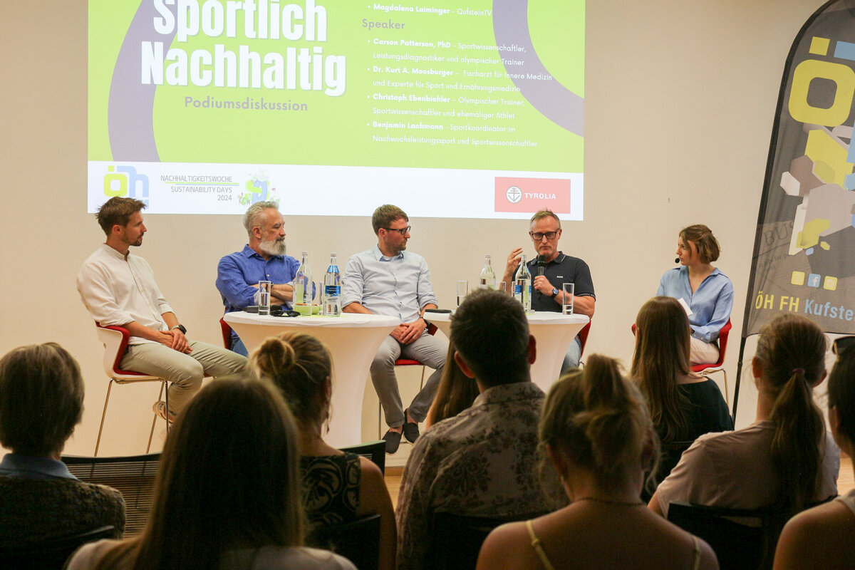 Sport-Gesundheit-Panel-Diskussion-FH-Kufstein-Tirol | © FH Kufstein Tirol Das hochkarätig besetzte Podium diskutierte über Sport und Gesundheit. | © FH Kufstein Tirol