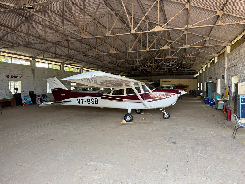 Segelflugzeug in einer Halle | © FH Kufstein Tirol