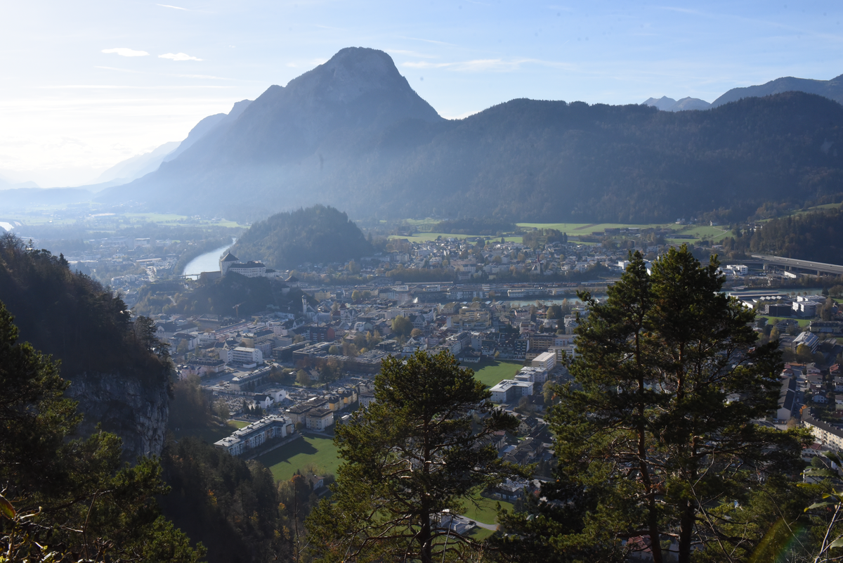 IRO Kalender | © M. Denoo Panorama über Kufstein und direkter Blick auf den Pendling | © M. Denoo