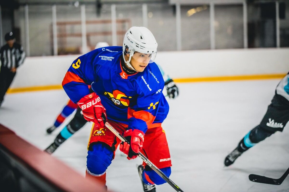 Aleksi Airaksinen bei einem Spiel für Jokerit Helsinki. 