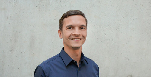 Lukas Demetz - Leiter IT Services & Softwareentwicklung, Interimistischer Studiengangsleiter für Bachelor Coding & Digital Design / Web Business & Technology, Master Data Science & Intelligent Analytics, Master Web Communication & Information Systems / Web Engineering & IT Solutions | © FH Kufstein Tirol Lukas Demetz, Leiter IT Services & Softwareentwicklung, Interimistischer Studiengangsleiter für Bachelor Coding & Digital Design / Web Business & Technology, Master Data Science & Intelligent Analytics, Master Web Communication & Information Systems / Web Engineering & IT Solutions | © FH Kufstein Tirol