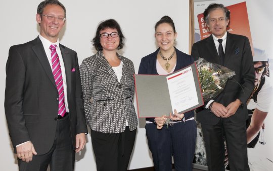 v.links n. rechts Prof. (FH) Dr. Johannes Lüthi; Prof. (FH) Dr. Verena Teissl; Mag. Viktoria Gruber, MA; KR.Dr. Jürgen Bodenseer