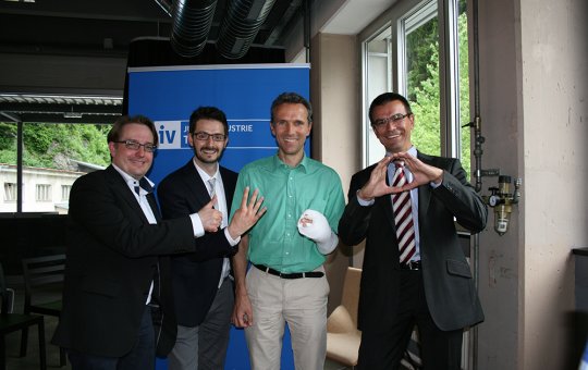 Von links: Dr. Peter Affenzeller, Mag. David Lindner, Dekan Univ.Prof. Dr. Justus Piater, Mag. (FH) Hans-Jürgen Wohlschlager