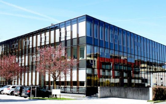 FH Kufstein Tirol unterstützt deutsches Industrieunternehmen im Rahmen eines Praxisprojektes.