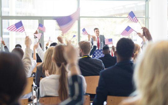 Die US-Wahl findet am 03. November 2020 statt, ein Forscher der FH Kufstein Tirol erforschte die Wahlkampfstrategien. 