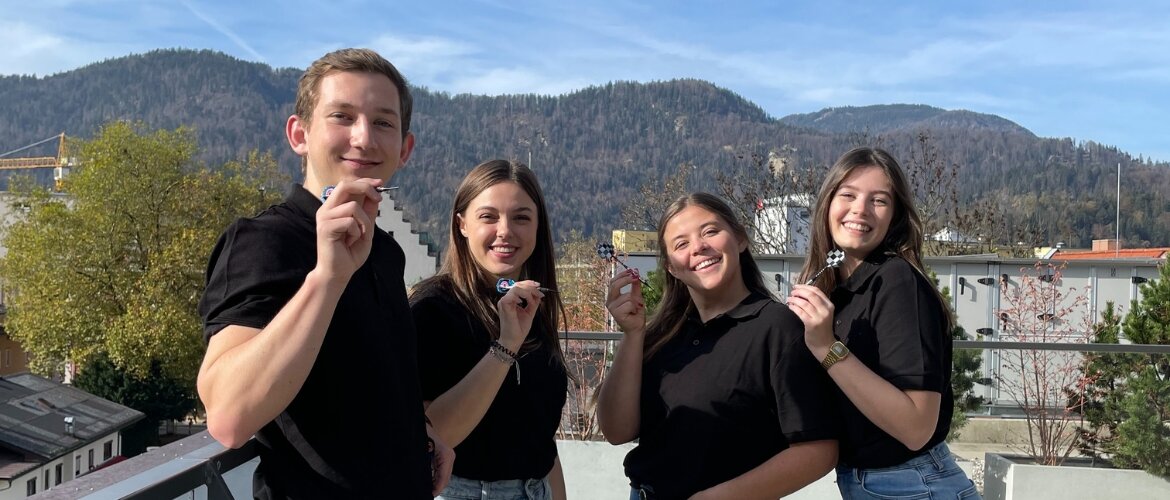 Das Projektteam und Veranstalter der Kufstein Dart Games 2023 Maximilian Monthaler, Susanna Fuschlberger, Miriam Bauernhofer und Lia Gaßner (v.l.n.r).