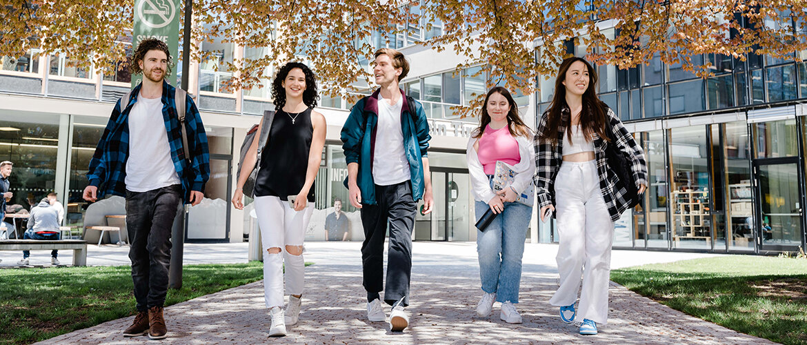 Studierende der FH Kufstein Tirol verbringen jährlich ihr Auslandssemester an einer der 215 internationalen Partneruniversitäten.