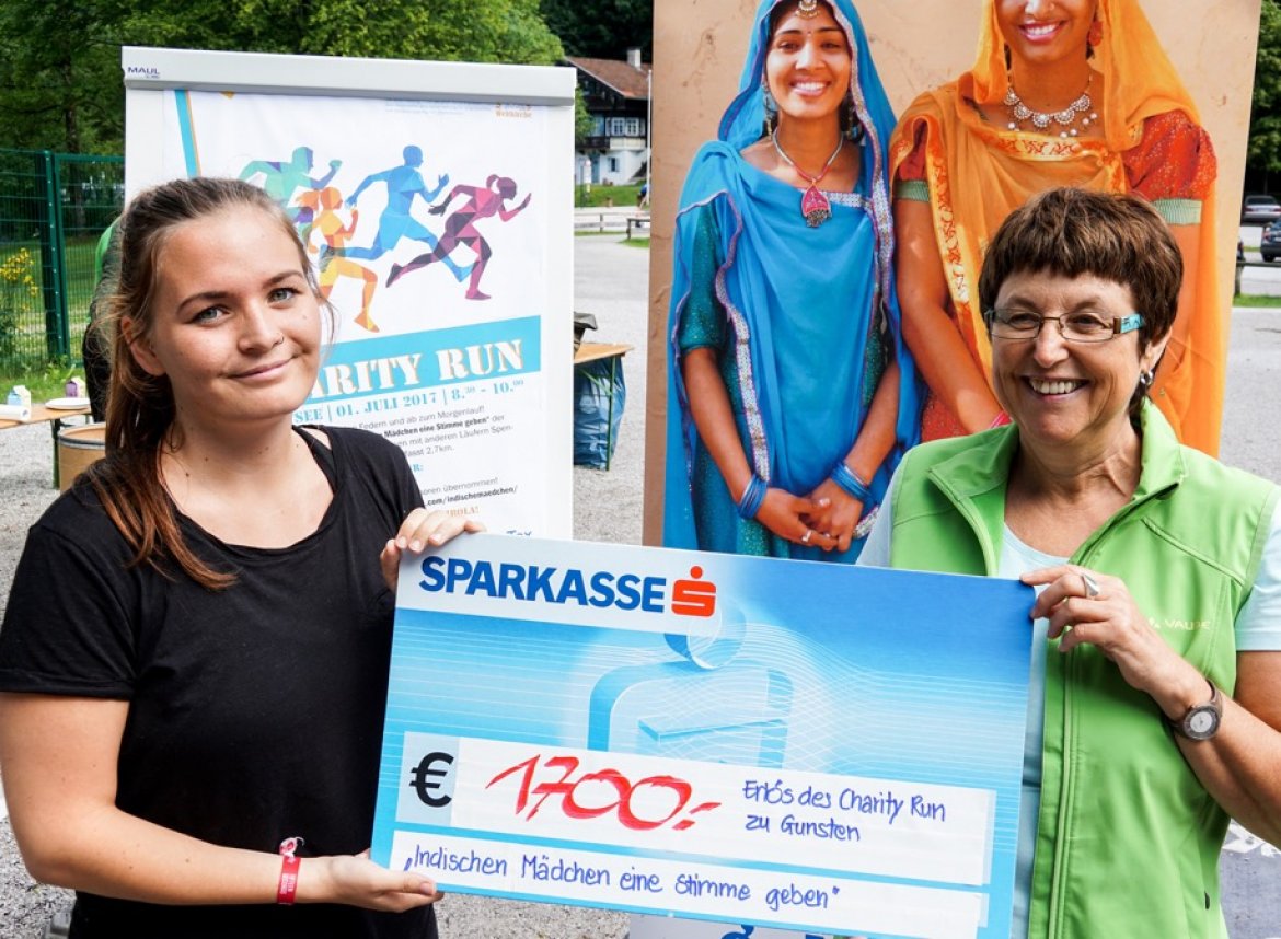 1.700 Euro zur Unterstützung indischer Gewaltopfer haben die LäuferInnen beim ersten Charity Lauf am Hechtsee erlaufen.