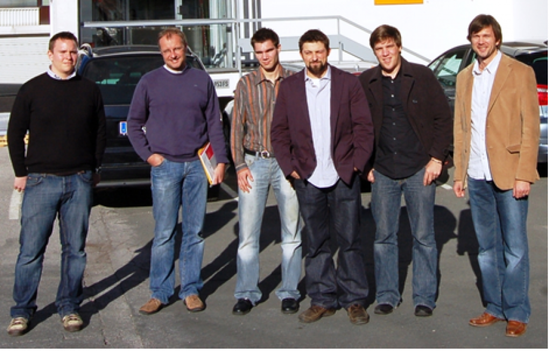 v.l.n.r.: Mathias Geat, Eric Kaak (Auftraggeber), Johann Kneringer, Ulf Lirsch, Hannes Krause, Mag (FH) Hans-Peter Steinbacher (Projektcoach)